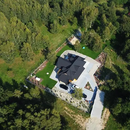 Brzozowa - Z Prywatnym Jacuzzi I Wspanialym Ogrodem - By Spaceapart