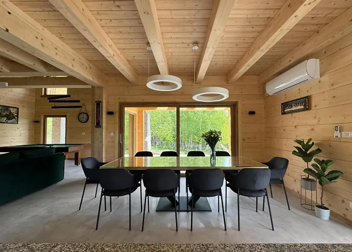 Brzozowa - Z Prywatnym Jacuzzi I Wspanialym Ogrodem - By Spaceapart