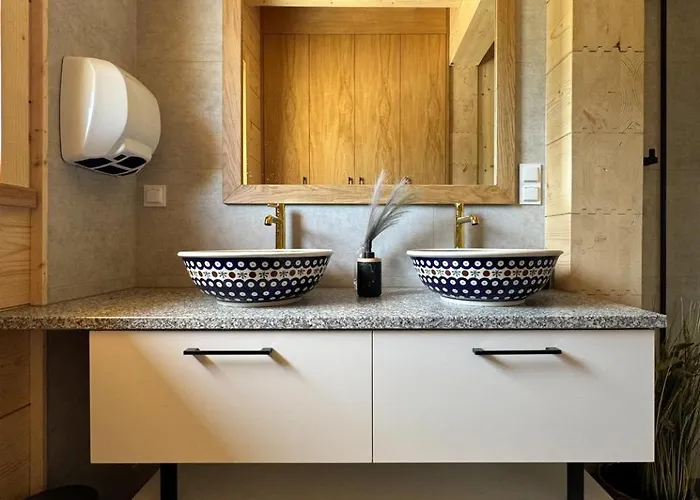 Brzozowa - Z Prywatnym Jacuzzi I Wspanialym Ogrodem - By Spaceapart * Zagórze Śląskie