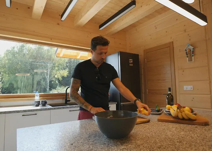 Вилла Brzozowa - Z Prywatnym Jacuzzi I Wspanialym Ogrodem - By Spaceapart *